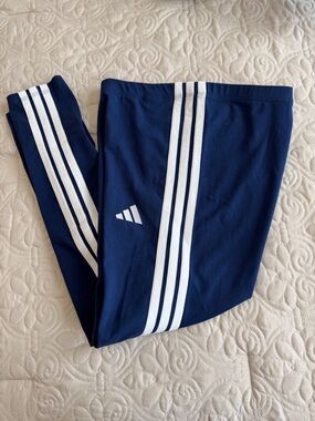 Adidas 3 stripe leggings